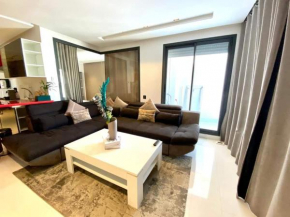 The Dream 23-Modern, Comfortable in Heart of Casa